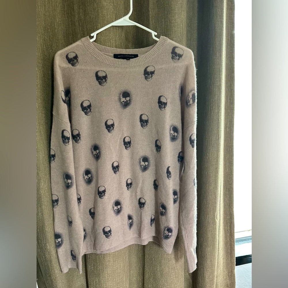 Skull cashmere. Size small. Worn once